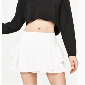Zara white ruffle skort